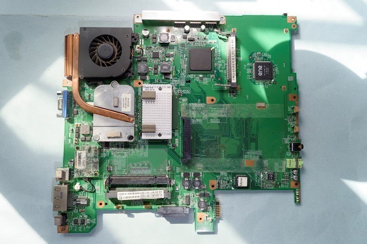 Acer 2413 mba7401001 554e1010 материнская плата ноутбука