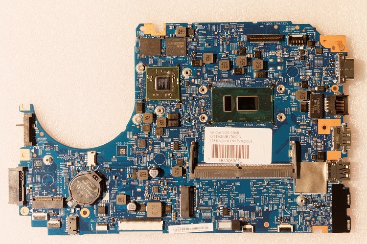 Lenovo v130-15ikb 5b20q60051