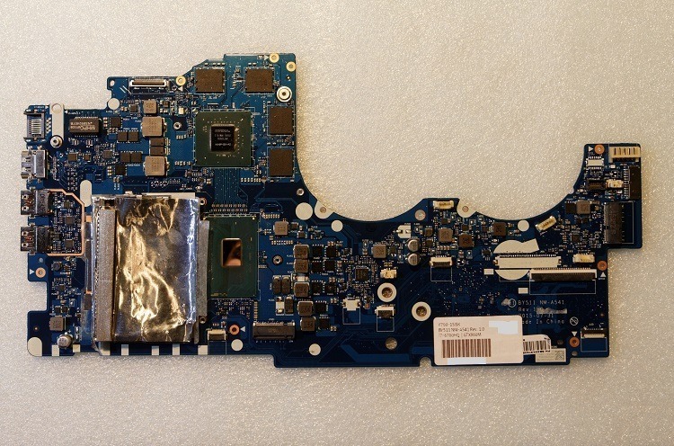 Lenovo y700-15isk 5b20k37628